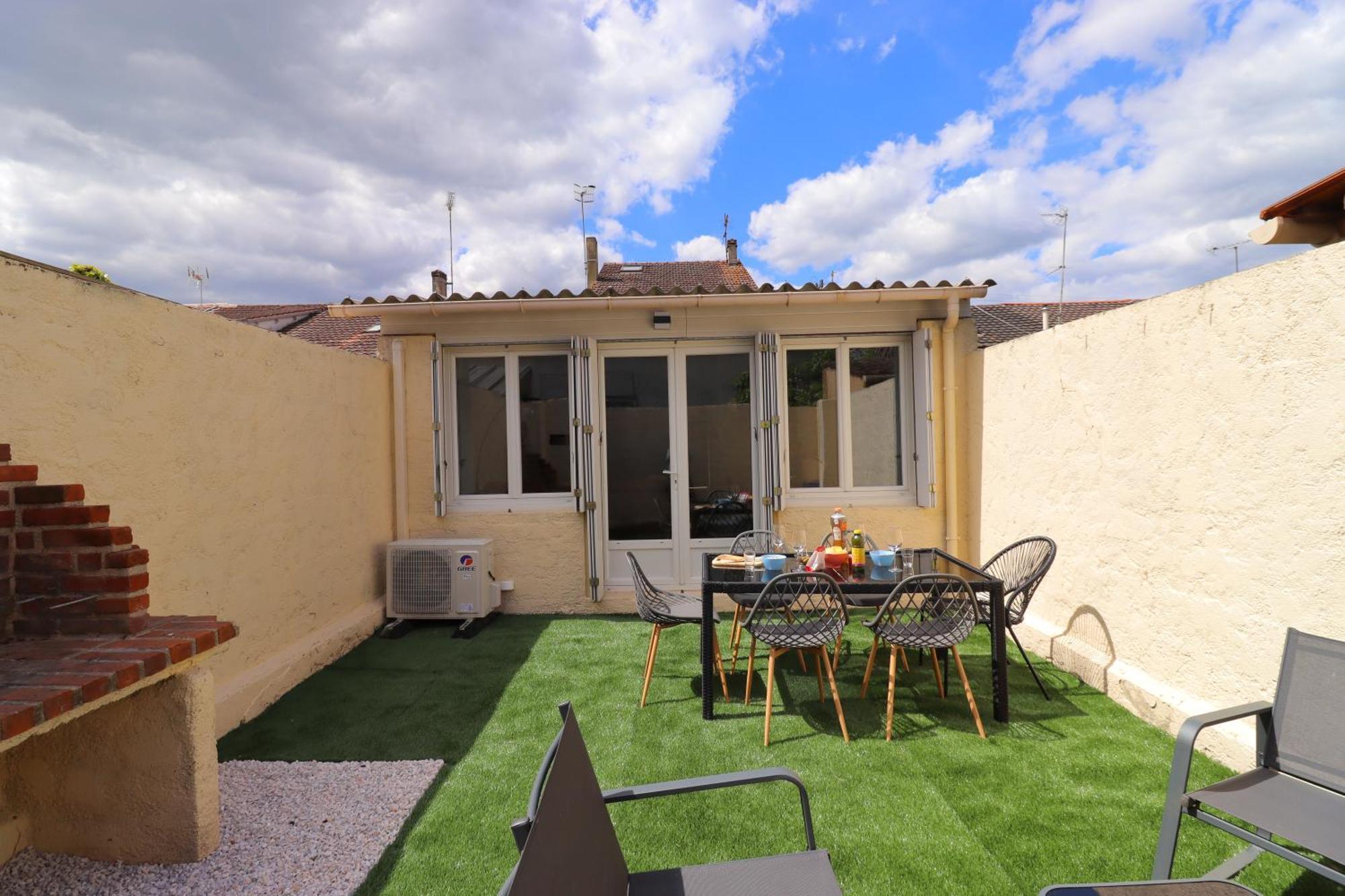 Le Patio - Spacieux T3 Avec Climatisation Et Jardin Privatif Бержерак Экстерьер фото